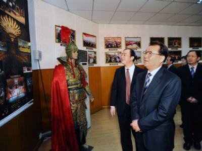 Senior Chinese leader calls for arts industry reform, innovation