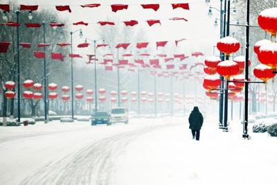 Heavy snow sweep across SE China's Harbin