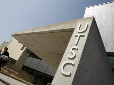 多伦多大学下半旗 悼念菲律宾遇难同学梁颂诗